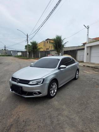 VOLKSWAGEN JETTA 2.0 COMFORTLINE FLEX 4P TIPTRONIC VOLKSWAGEN JETTA 2.0 COMFORTLINE FLEX 4P TIPTRONIC